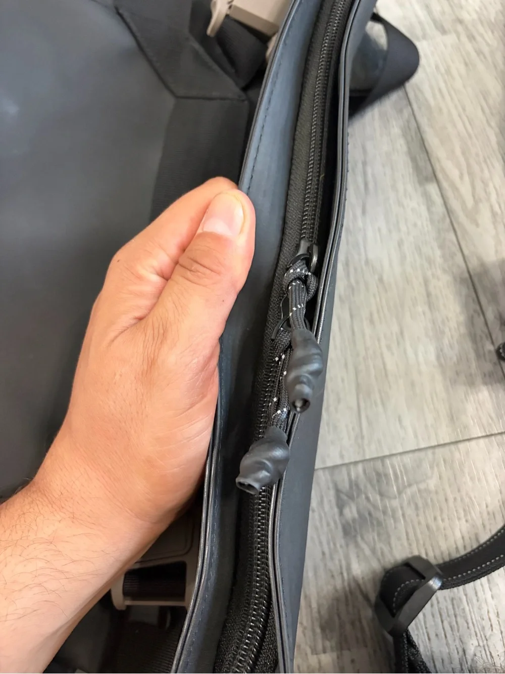 Langly Bravo Mirrorless Shoulder Bag